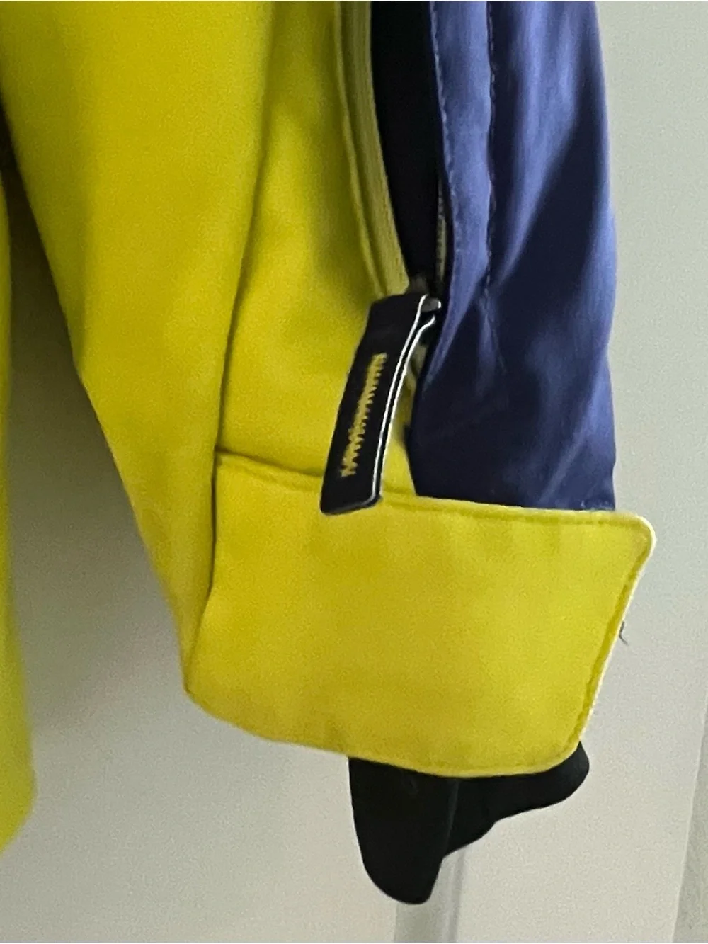 Kids Neon Yellow & Navy Hooded Rain Jacket European size 116/USA 6